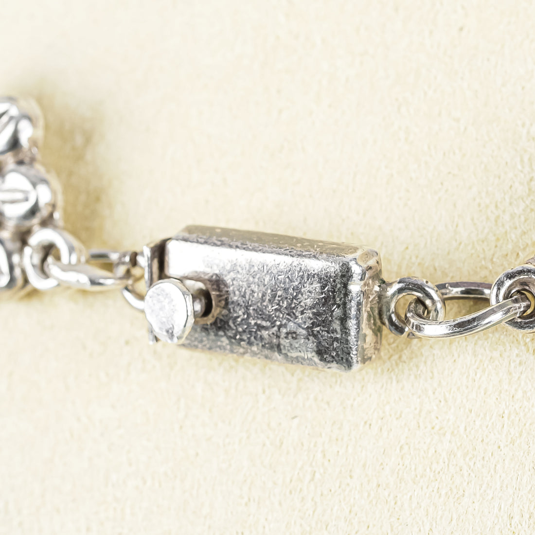 Sterling Silver Daisy Link Necklace
