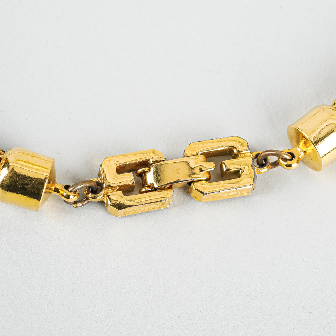 GIVENCHY Vintage Gold Plate Cream Resin Necklace