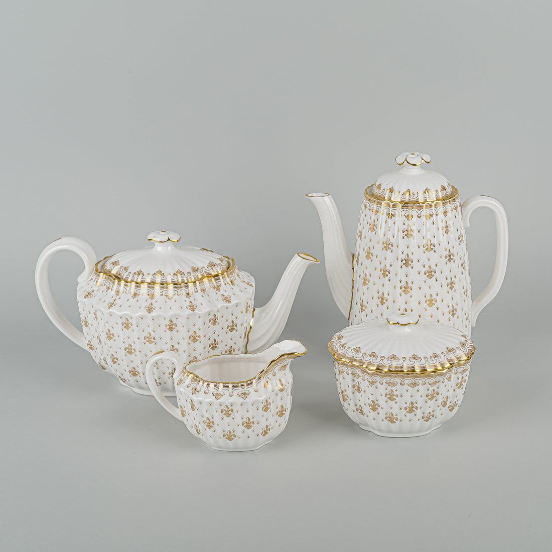 SPODE Fleur De Lys Gold Y8063 Coffee And Tea Service 7 Pieces