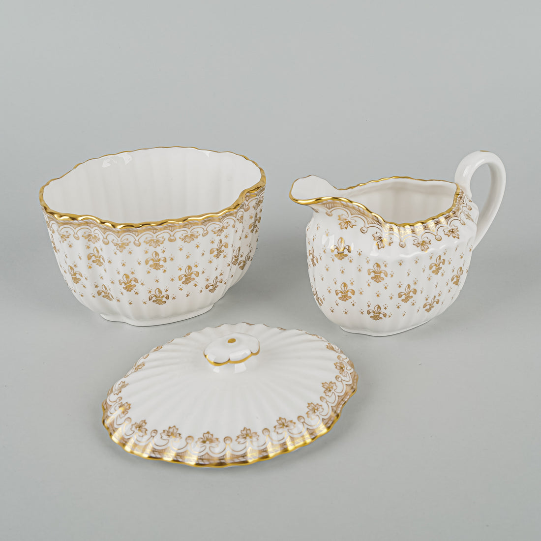SPODE Fleur De Lys Gold Y8063 Coffee And Tea Service 7 Pieces