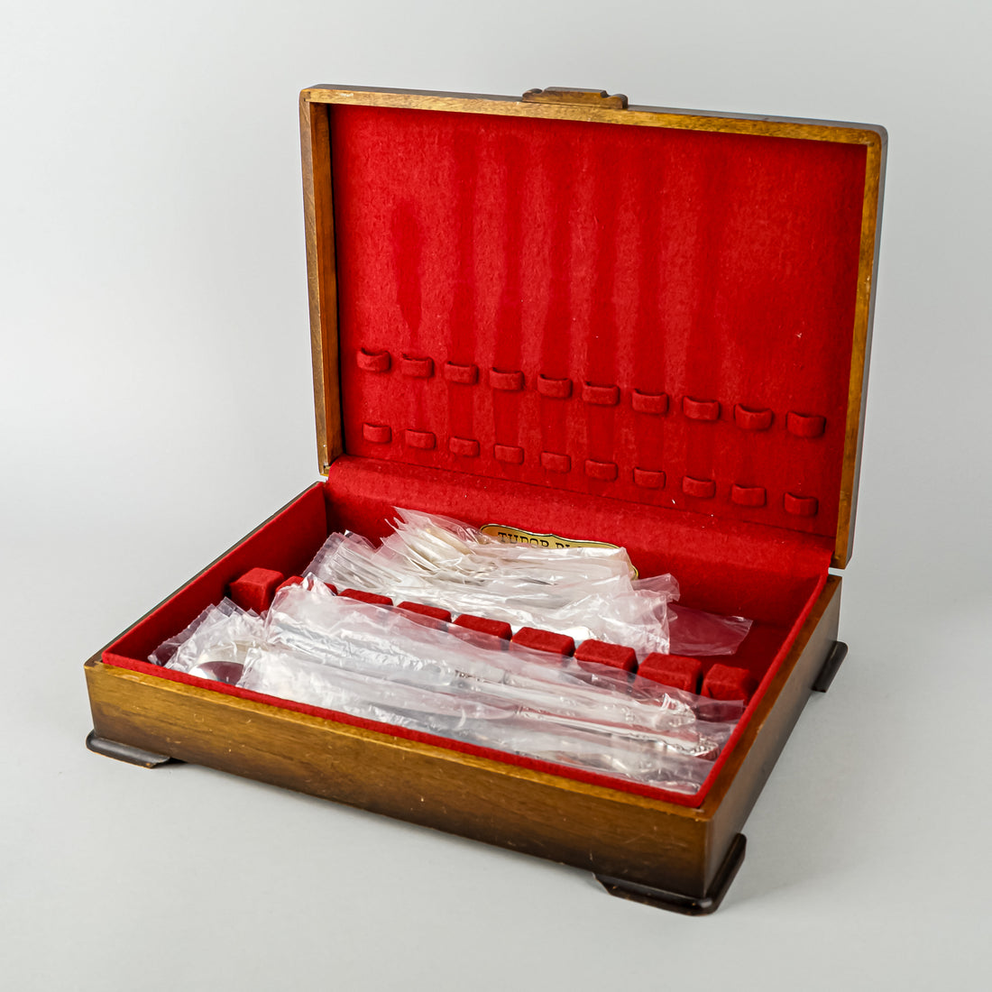 COMMUNITY Affection Silverplate Flatware 10 Place Settings