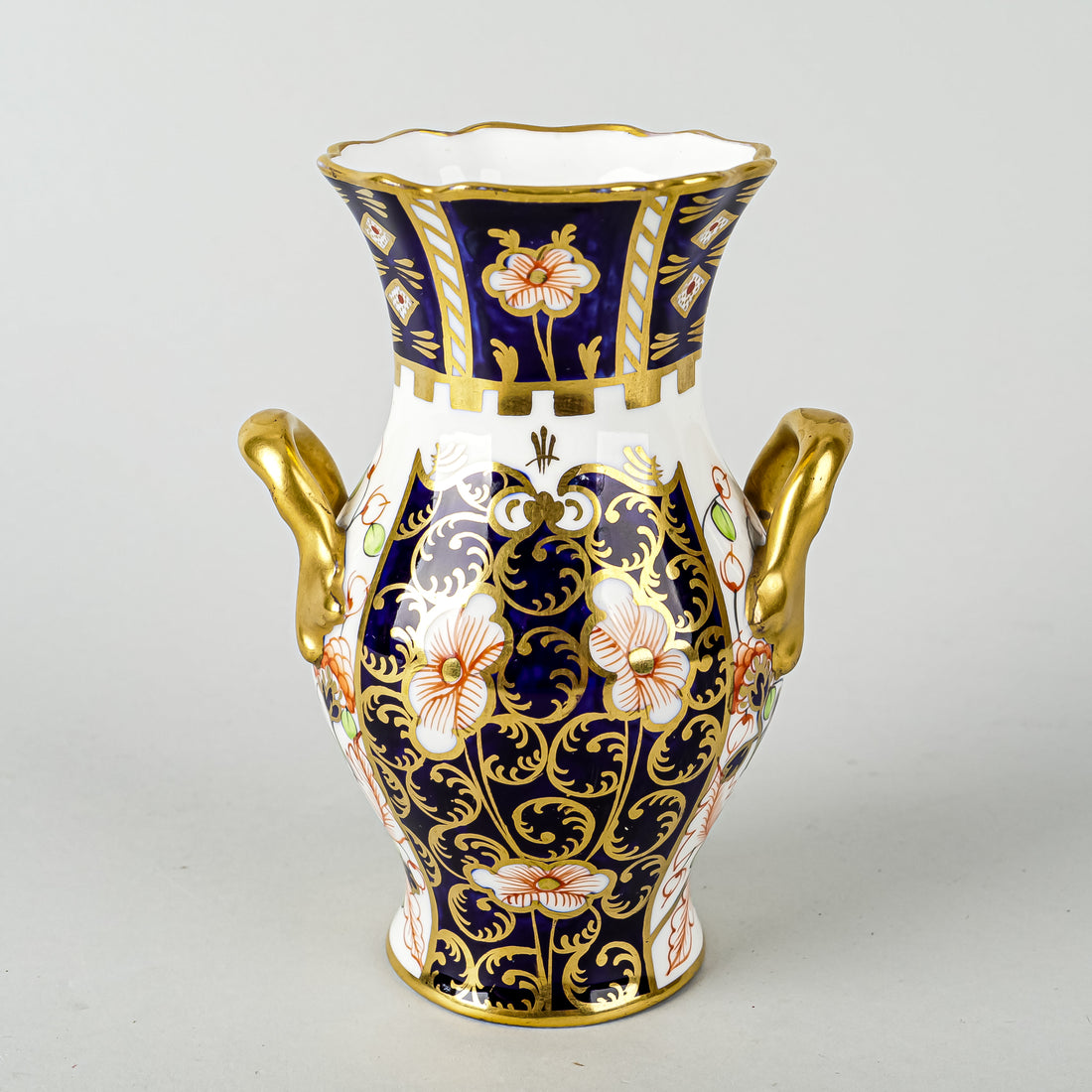 ROYAL CROWN DERBY Imari 6299 Two Handled Vase 1547