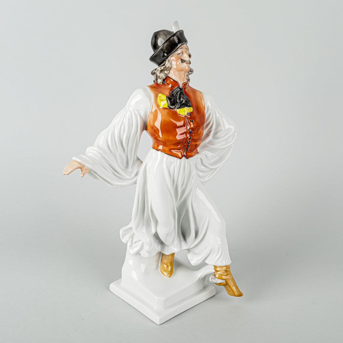 HEREND Figurine Hungarian Lad Dancing 5491