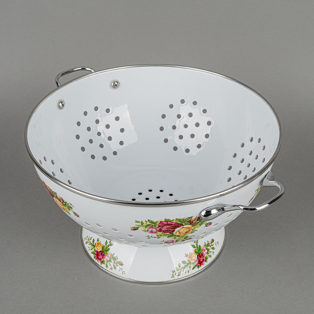 ROYAL ALBERT Old Country Roses Enamel Metal Colander