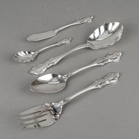 INTERNATIONAL Silverplate Flatware 10 Place Settings Plus Extras With Flatware Chest