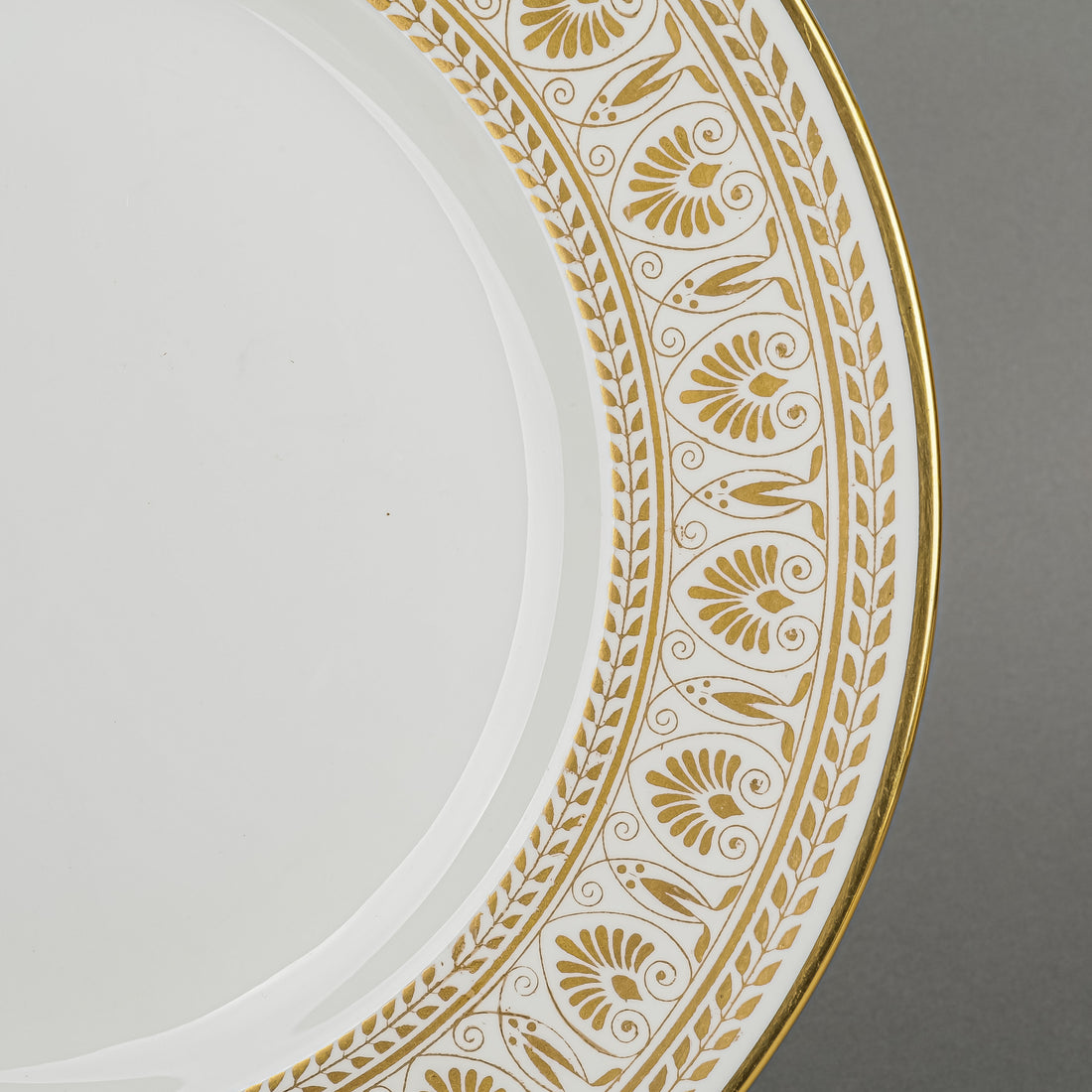 CROWN STAFFORDSHIRE Gold Victoria A155882 11 Place Settings Plus Extras