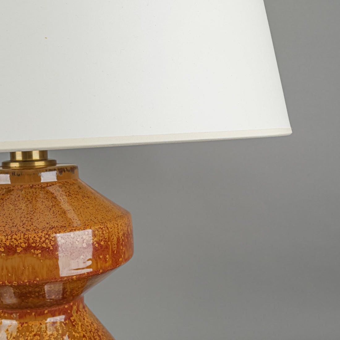 VISUAL COMFORT Brown Weller Lamp With Shade