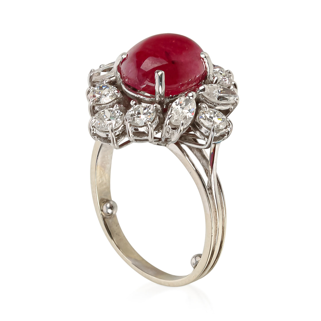 18K White Gold Oval Cabochon Ruby Diamond Cluster Ring