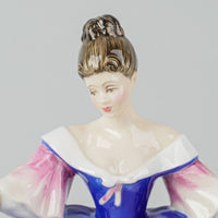 ROYAL DOULTON Figurine Sara HN 3308