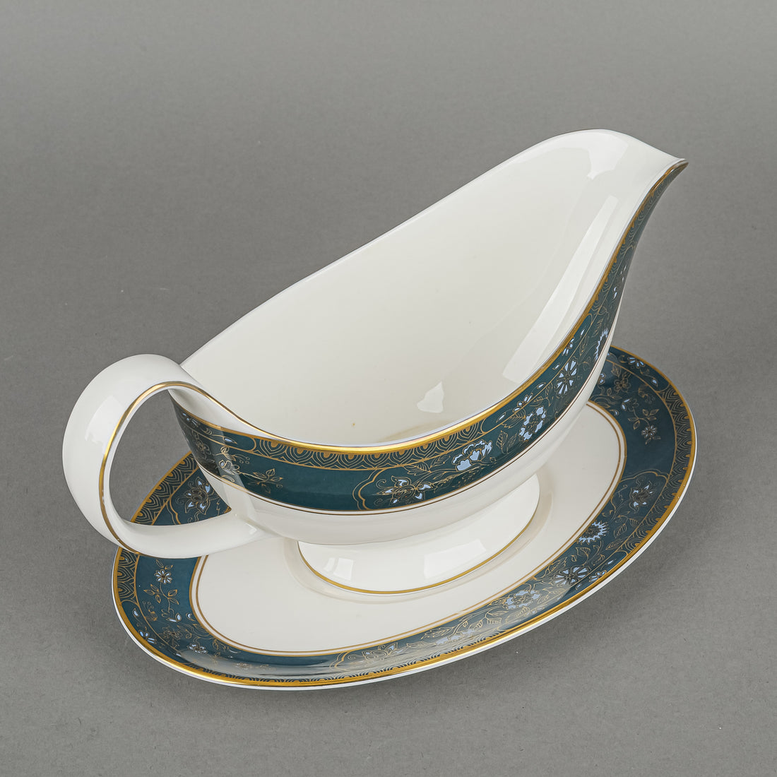 ROYAL DOULTON Carlyle Gravy Boat And Stand