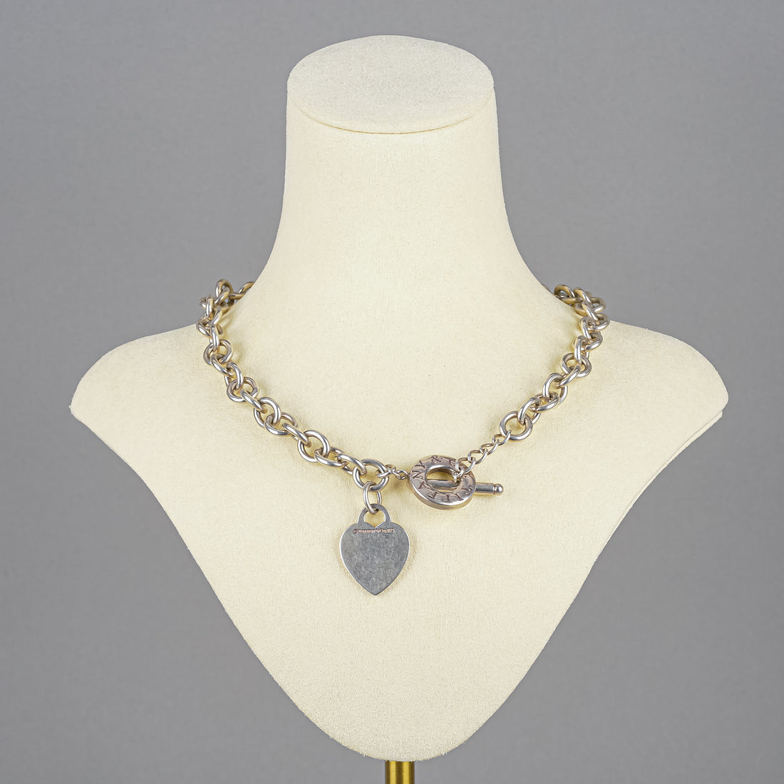 TIFFANY & CO Sterling Silver Heart Tag Toggle Necklace