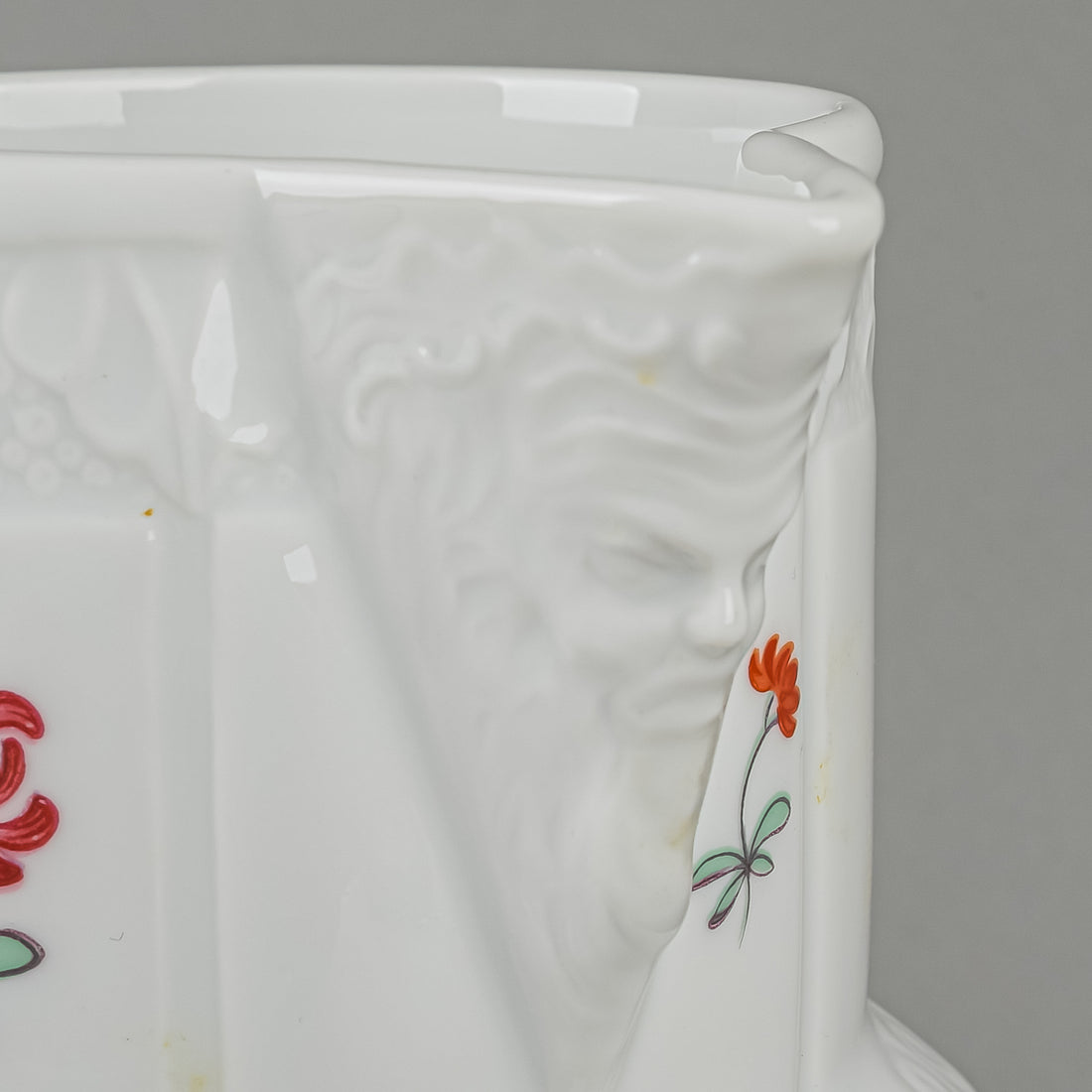 VISTA ALEGRE Mottahedeh Worcester Jug