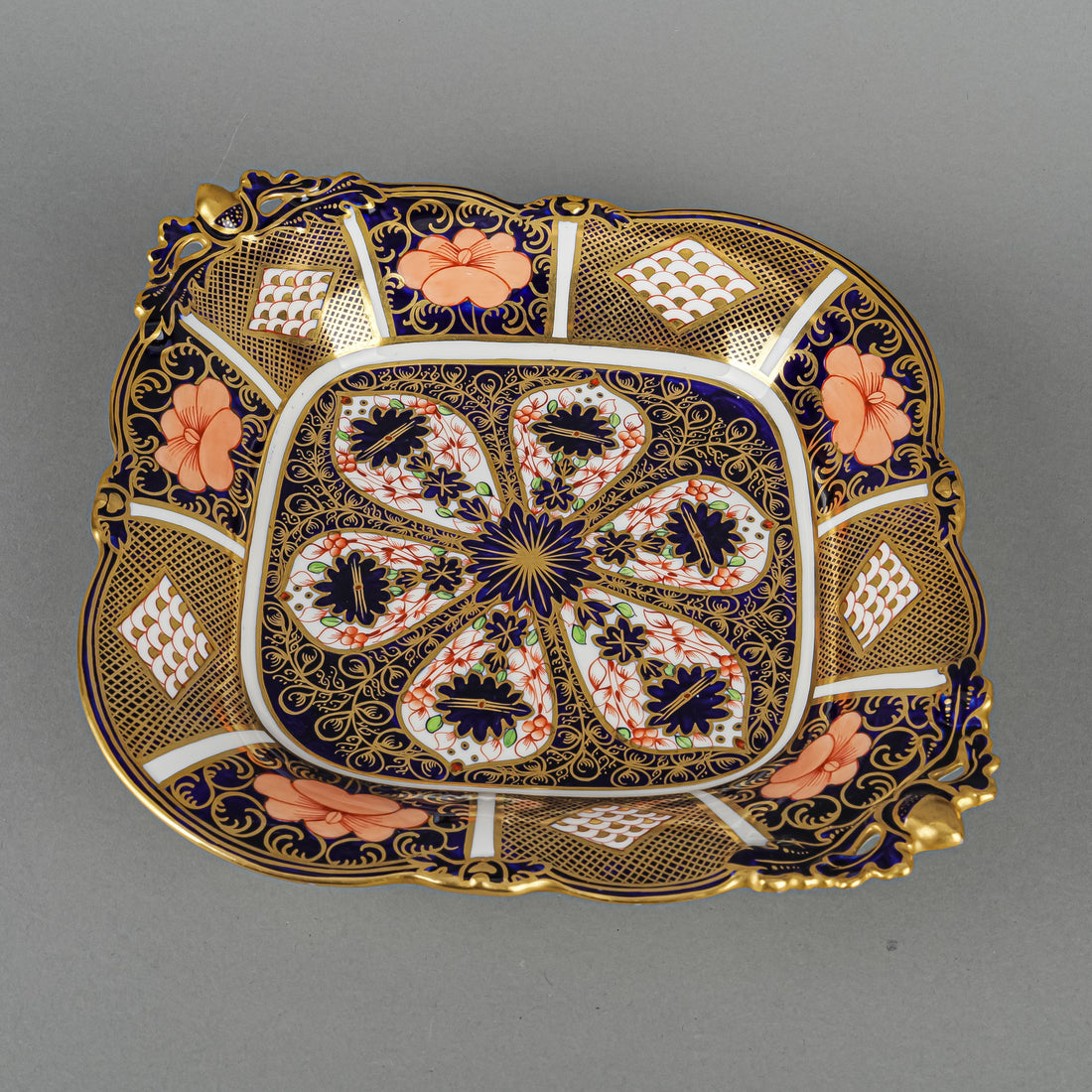 ROYAL CROWN DERBY Old Imari 1128 Acorn Footed Basket