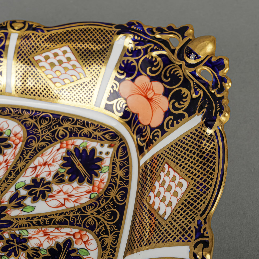 ROYAL CROWN DERBY Old Imari 1128 Acorn Footed Basket