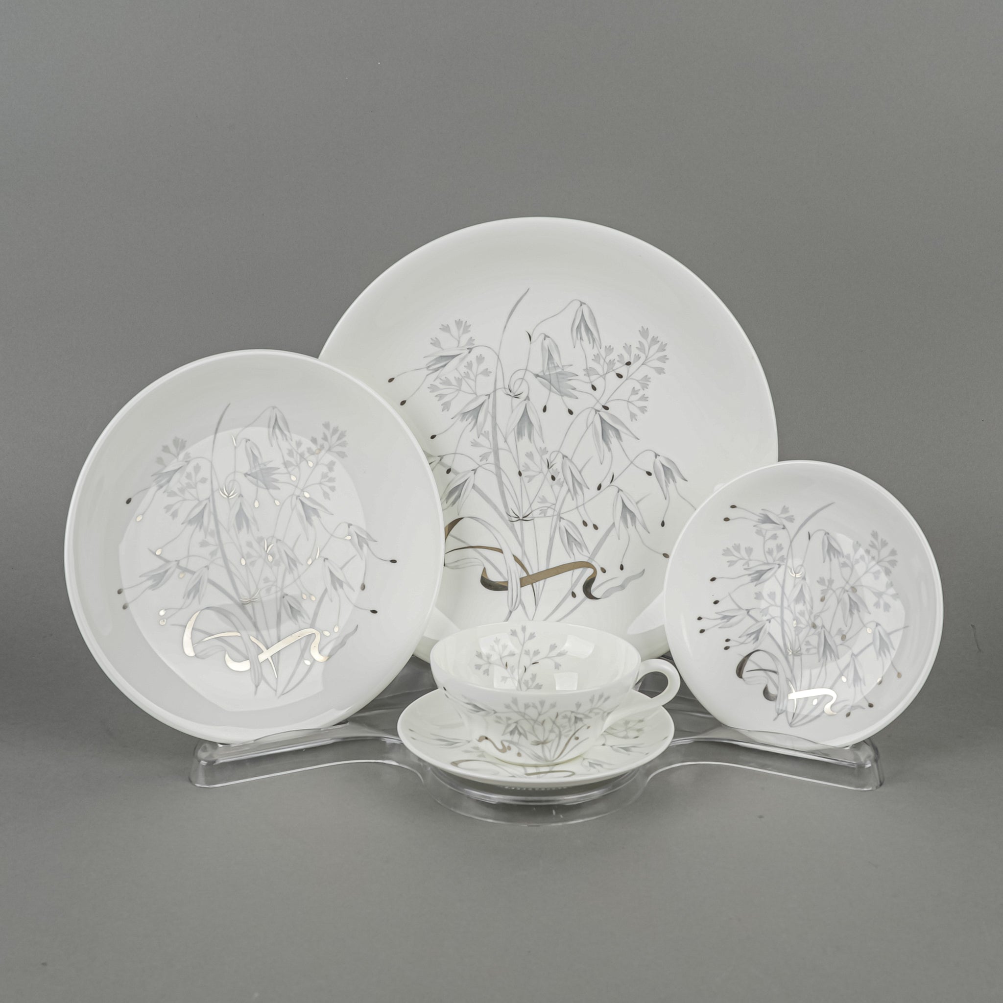 Who Buys China Sets near Me: Top Places to Sell Fast & Profitably