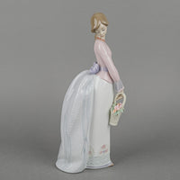 LLADRO Figurine  Basket Of Love 7622