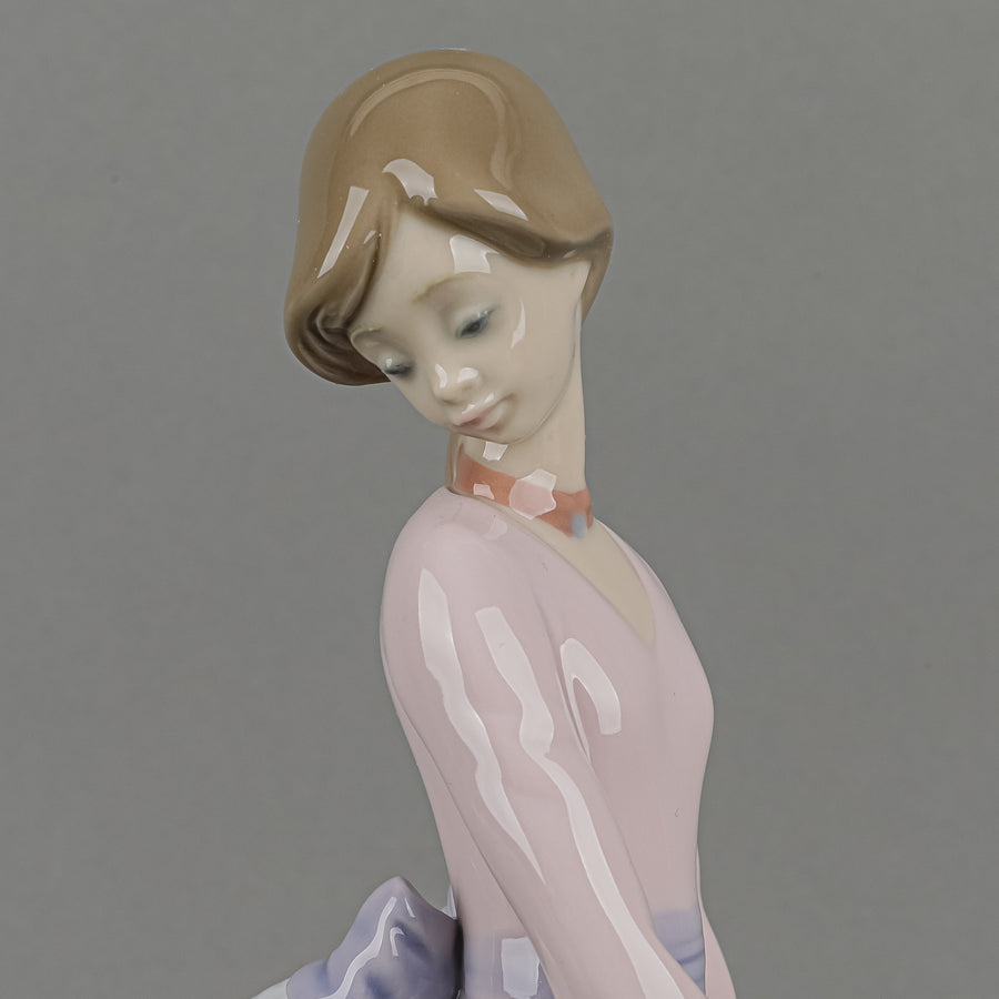 LLADRO Figurine  Basket Of Love 7622