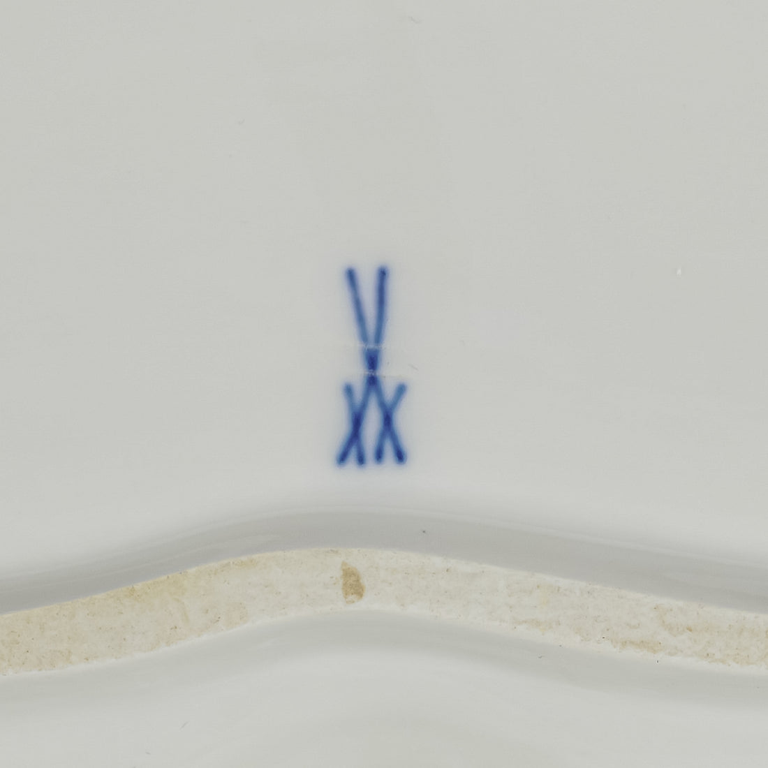 MEISSEN Blue Onion Two Section Shell Dish With Handle