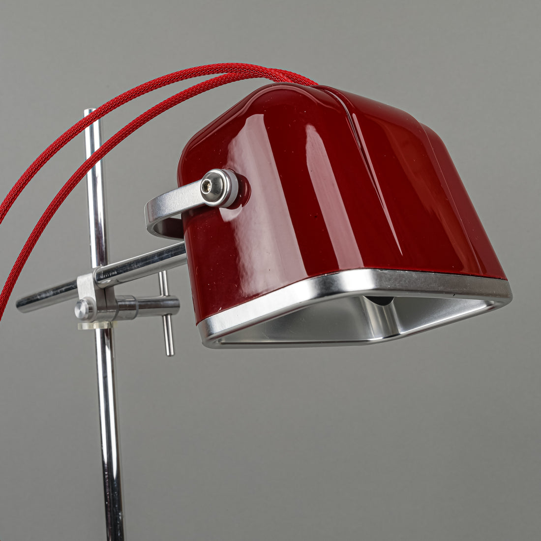 SWABDESIGN Mob Table Lamp Red