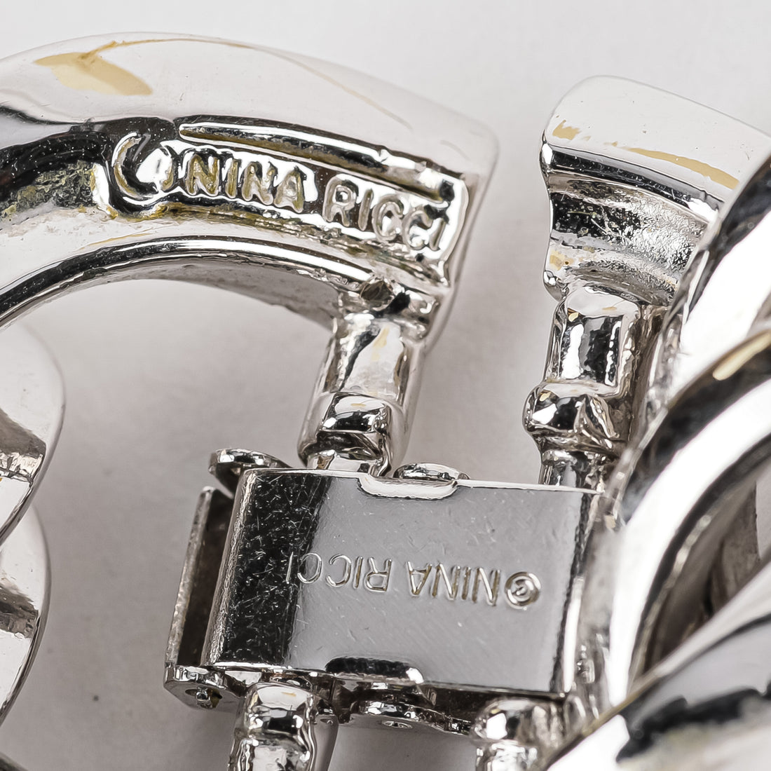 NINA RICCI Silver Tone Link Necklace