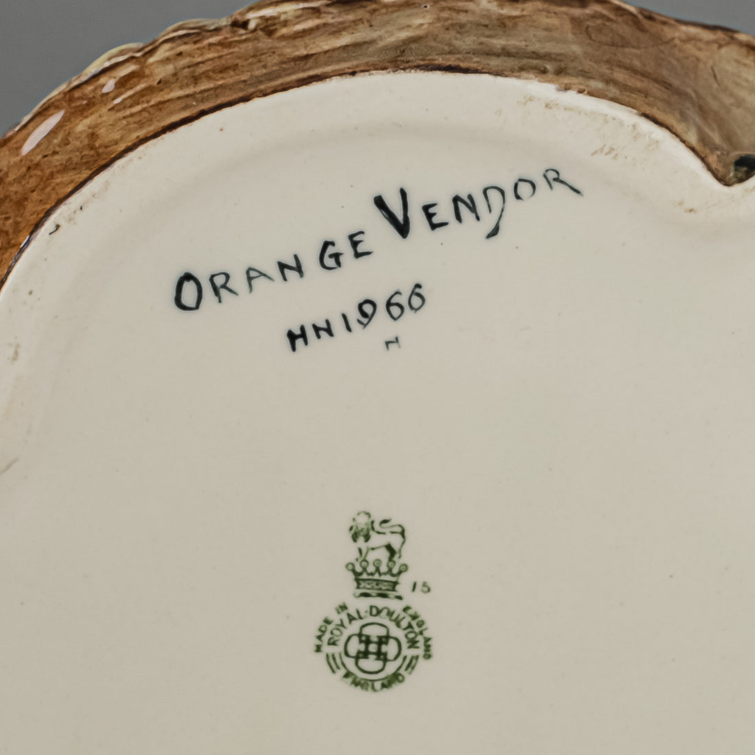 ROYAL DOULTON Fig Orange Vendor HN 1966