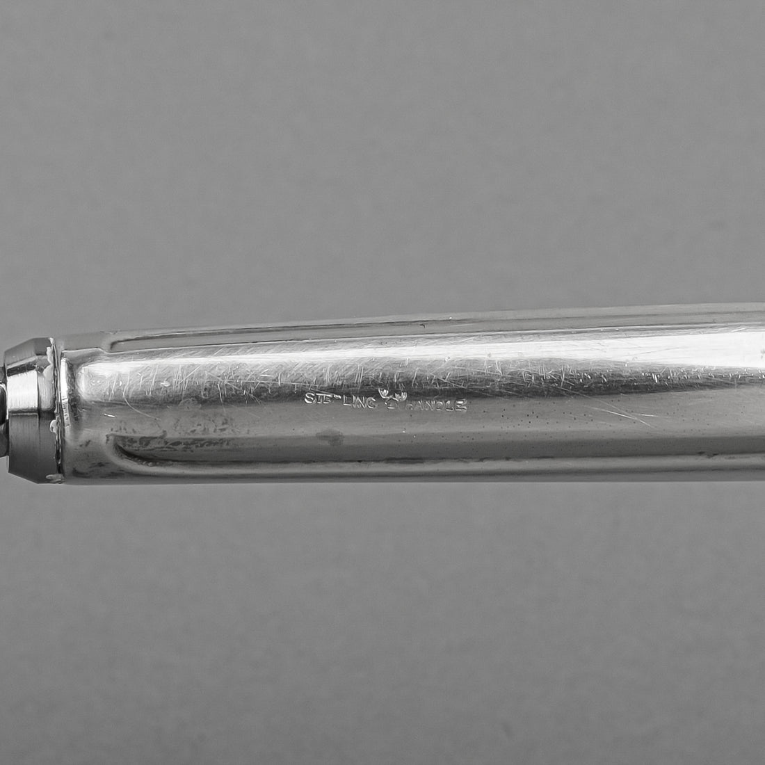 WALLACE Stradivari Sterling Handle Stainless Steel Cake Breaker