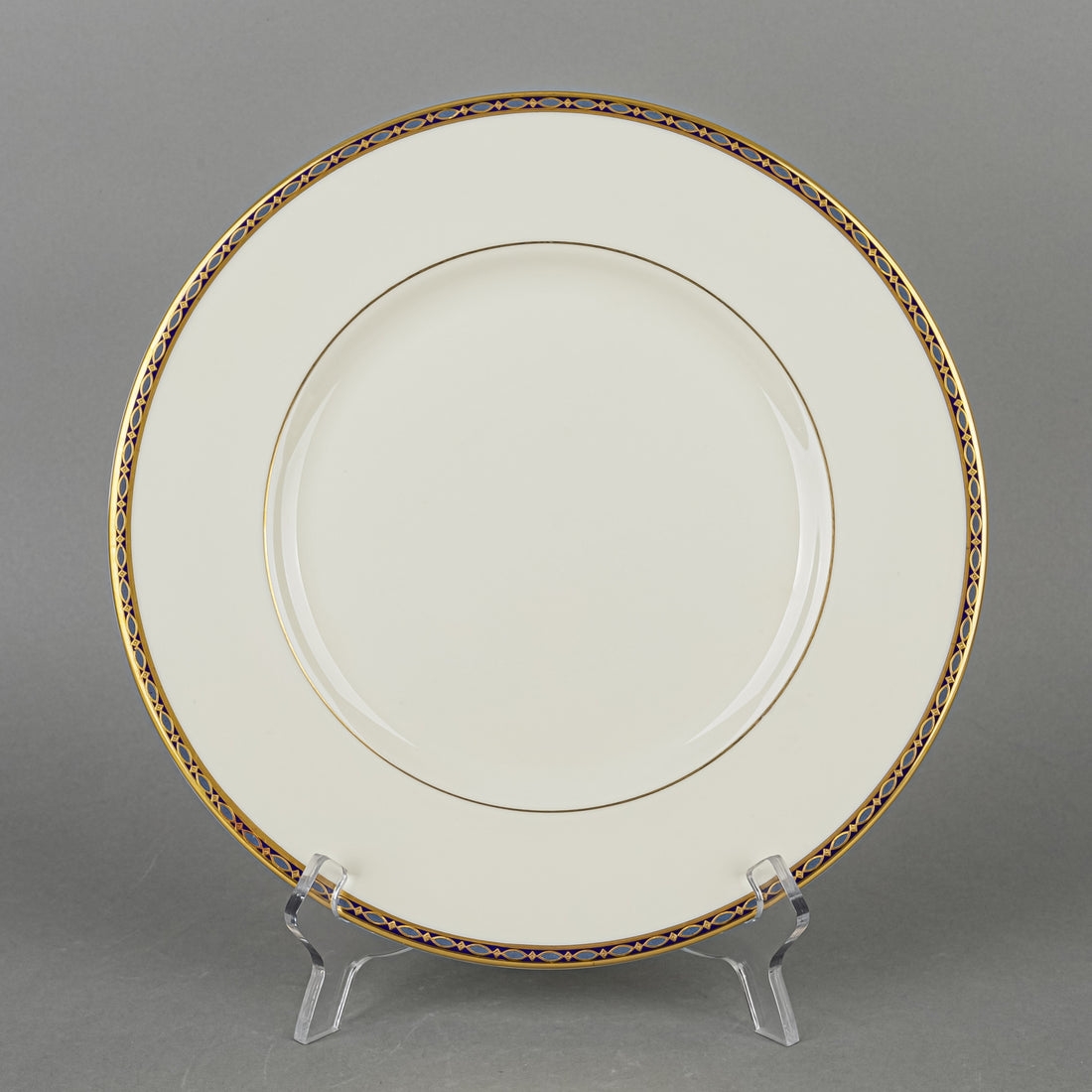 MINTON St James 33 Pieces