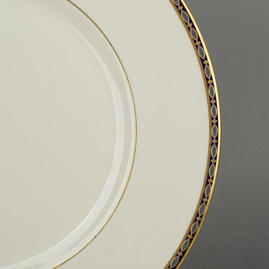 MINTON St James 33 Pieces