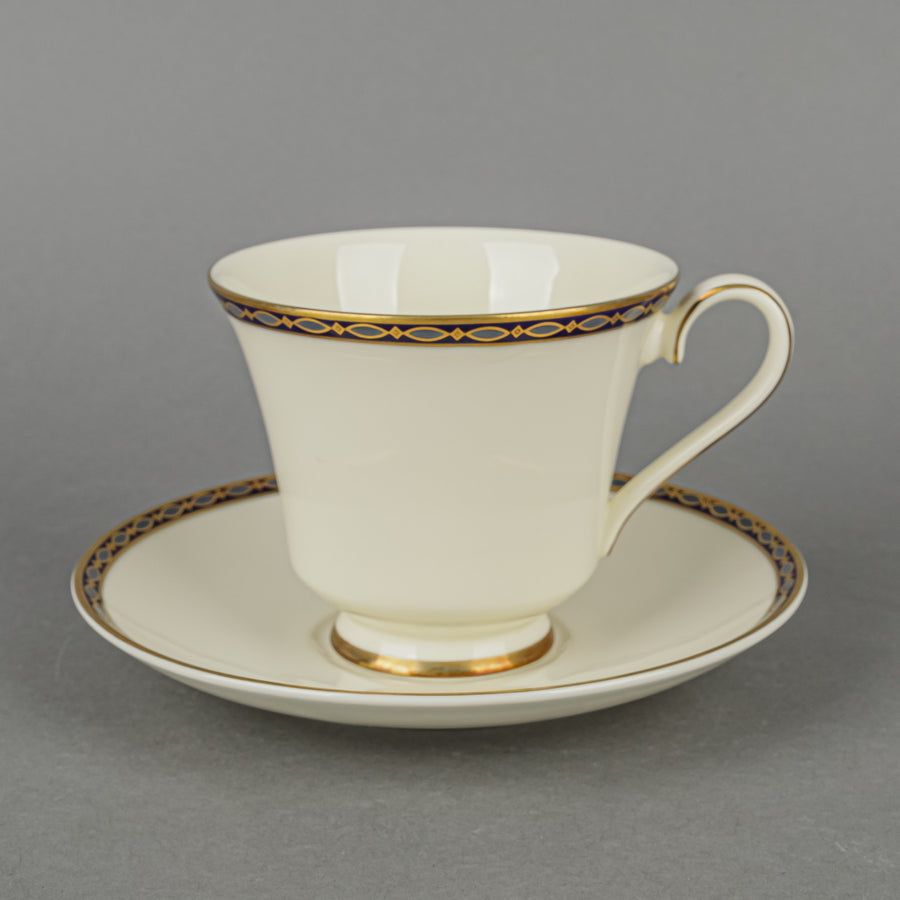 MINTON St James 33 Pieces