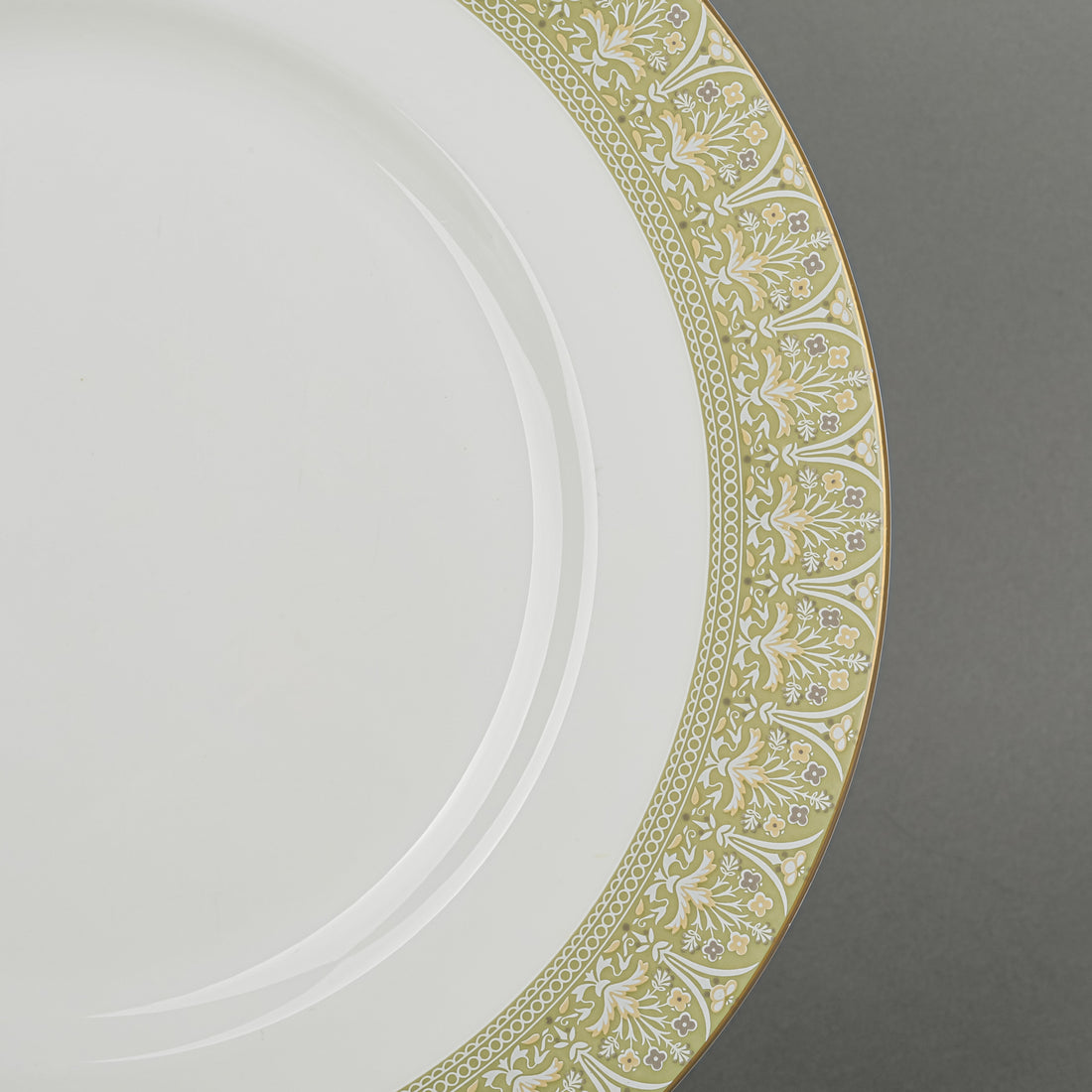 ROYAL DOULTON Sonnet 9 Place Settings Plus Extras