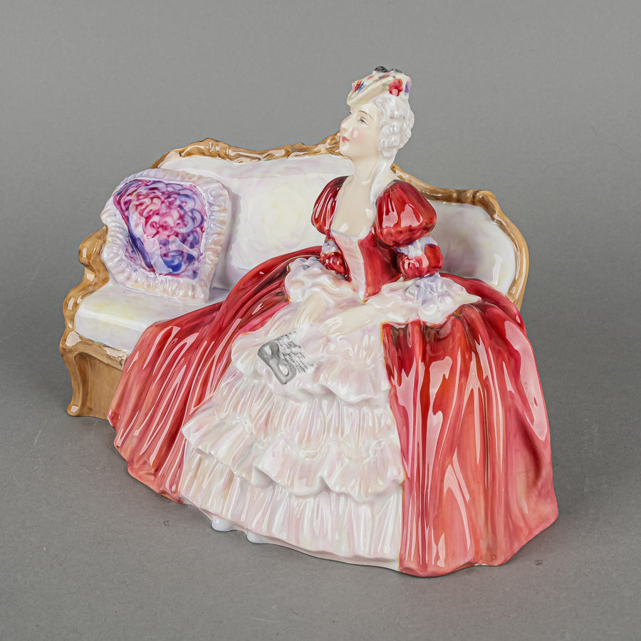 ROYAL DOULTON Fig Belle O' The Ball HN 1997