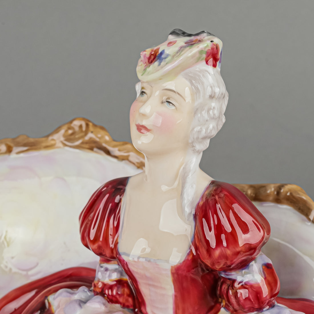 ROYAL DOULTON Fig Belle O' The Ball HN 1997