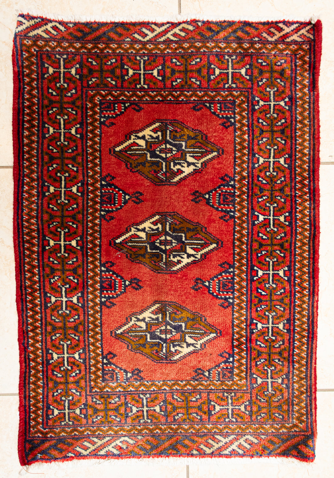 Hand Knotted Wool Mat/Rug 34"x23"
