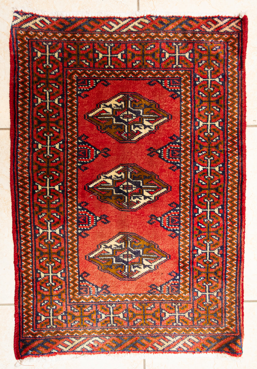 Hand Knotted Wool Mat/Rug 34"x23"