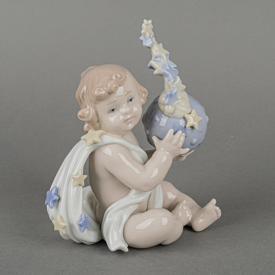 LLADRO Figurine A New Beginning 6831