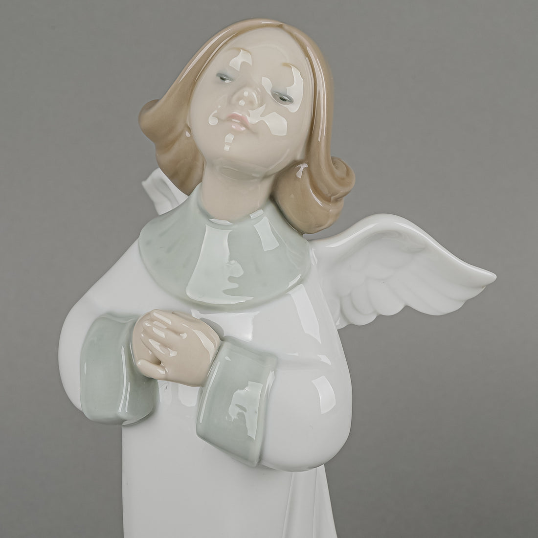 LLADRO Figurine An Angels Wish 6788