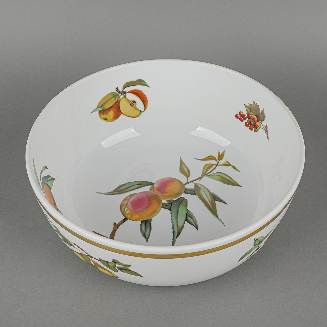 ROYAL WORCESTER Evesham Salad Serving Bowl