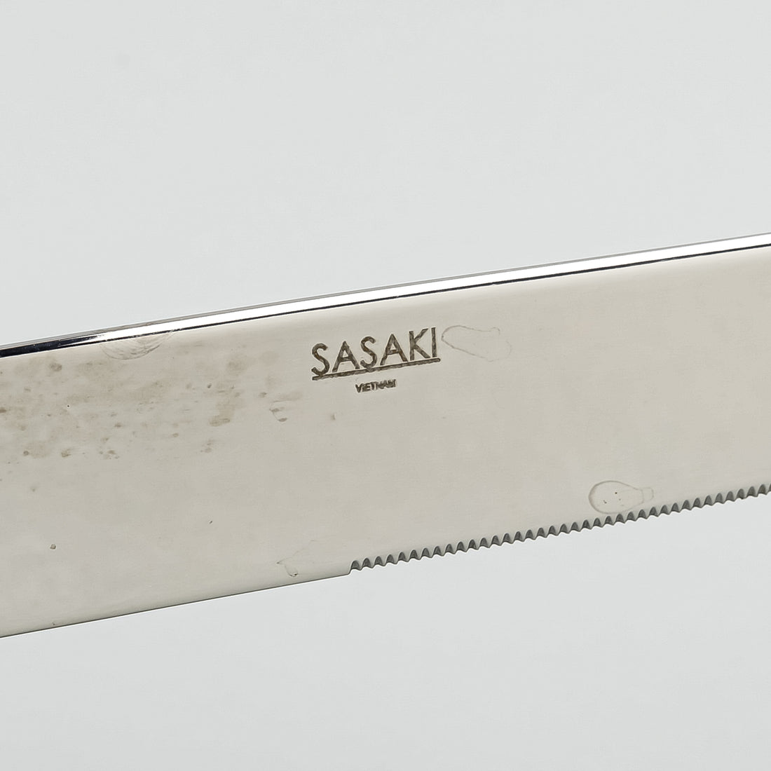 SASAKI Drama Stainless Steel Flatware 8 Place Settings