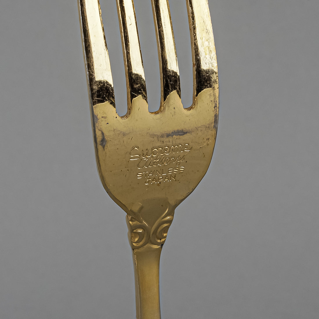 TOWLE Supreme Cutlery Golden Carino Gold Plated Flatware 8 Place Settings + Extras