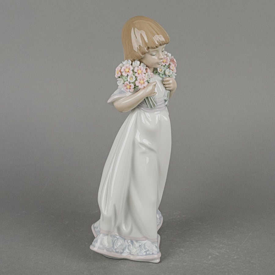 LLADRO Figurine Spring Bouquets 7603