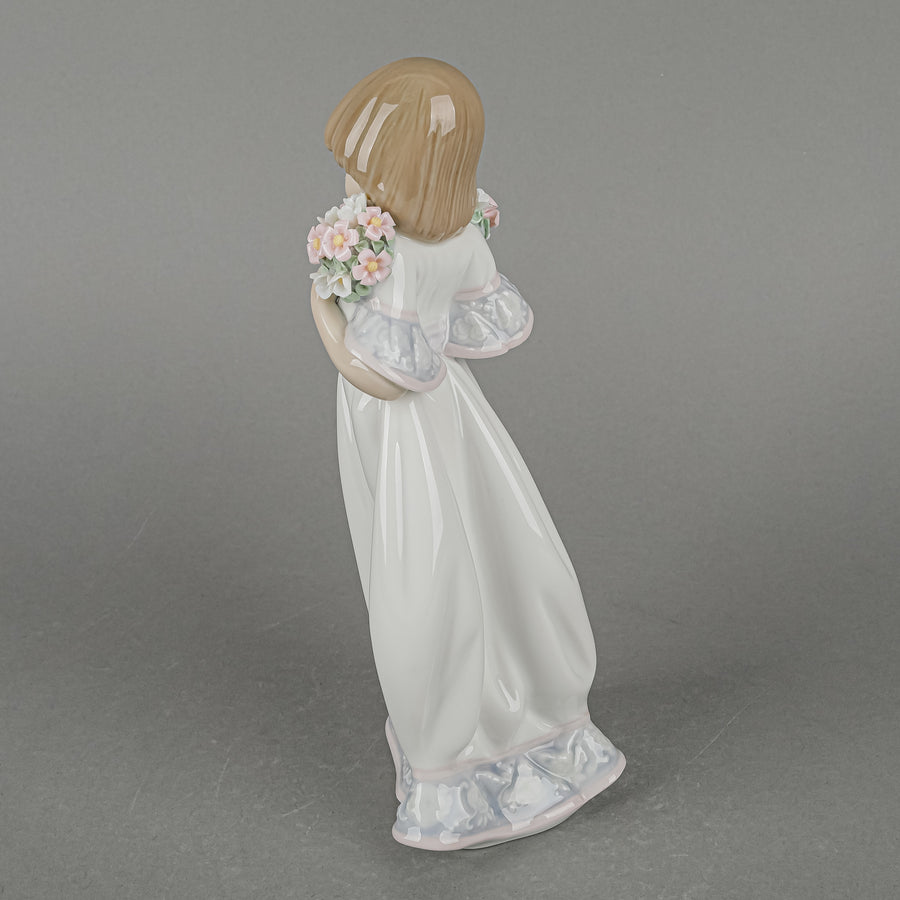 LLADRO Figurine Spring Bouquets 7603