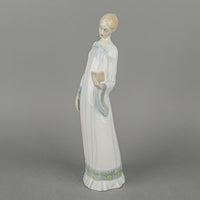 ROYAL DOULTON Reflections Secret Moment HN 3106