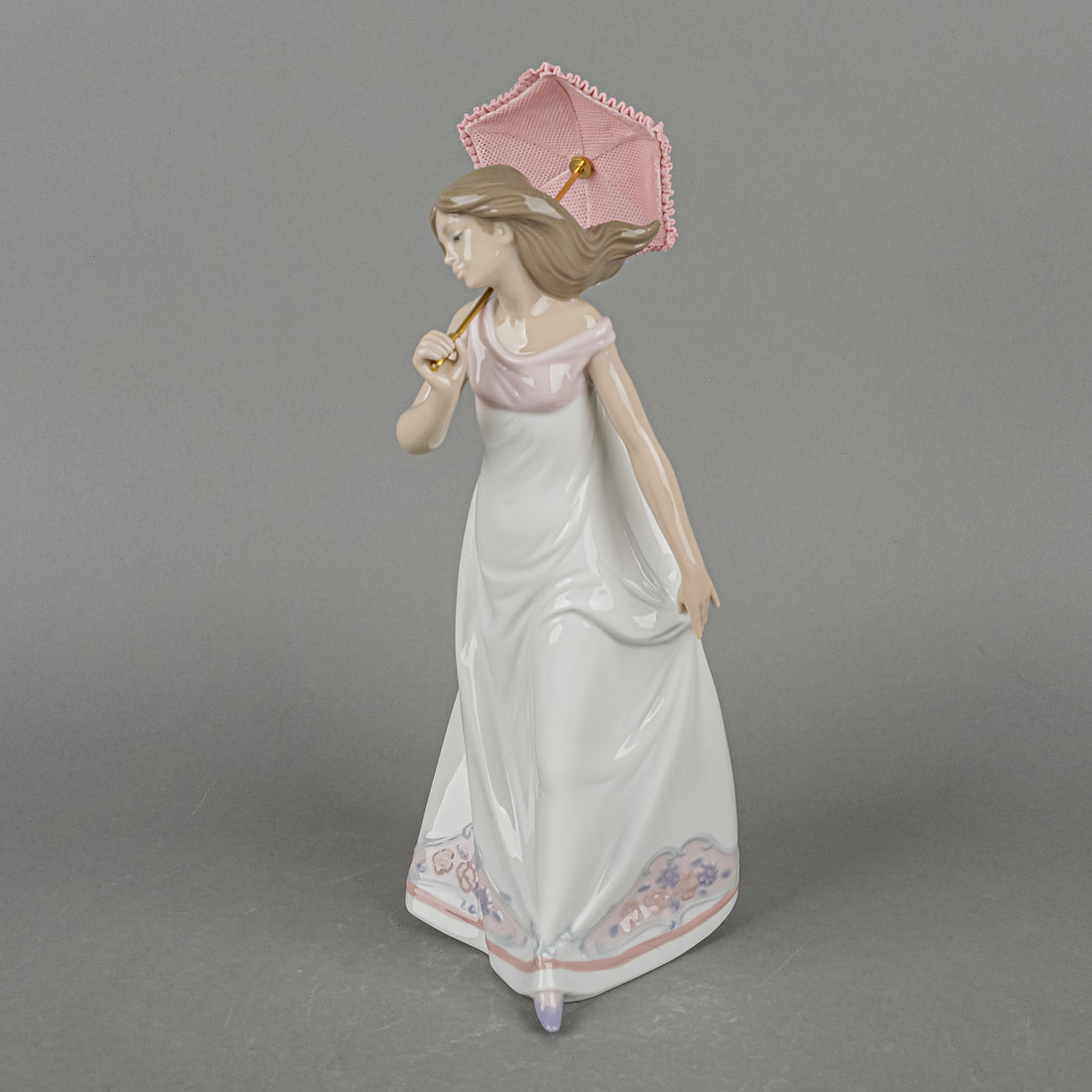 LLADRO Figurine Afternoon Promenade 7636