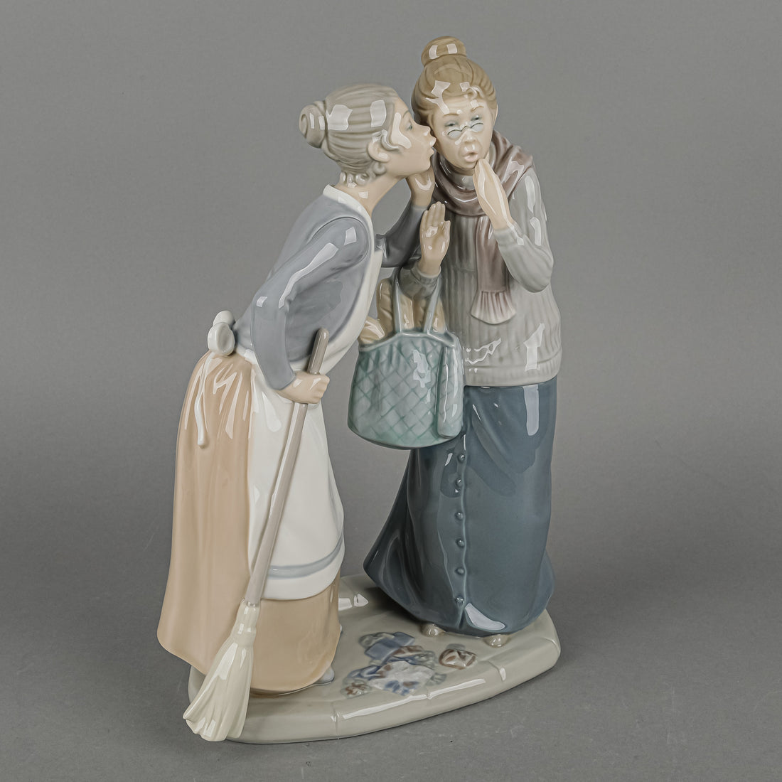 LLADRO Figurine The Gossips 4984