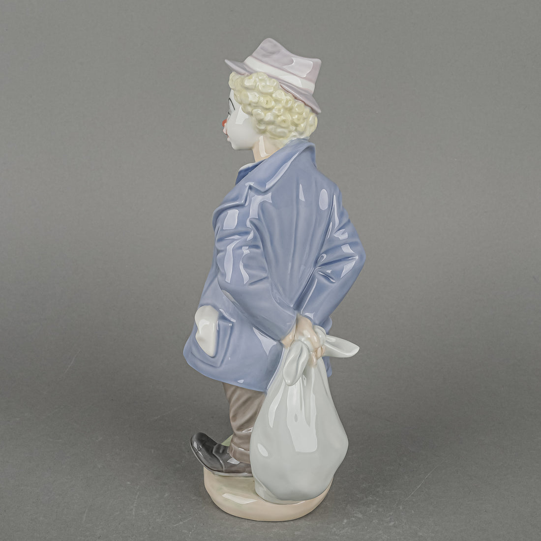 LLADRO Little Traveller 7602