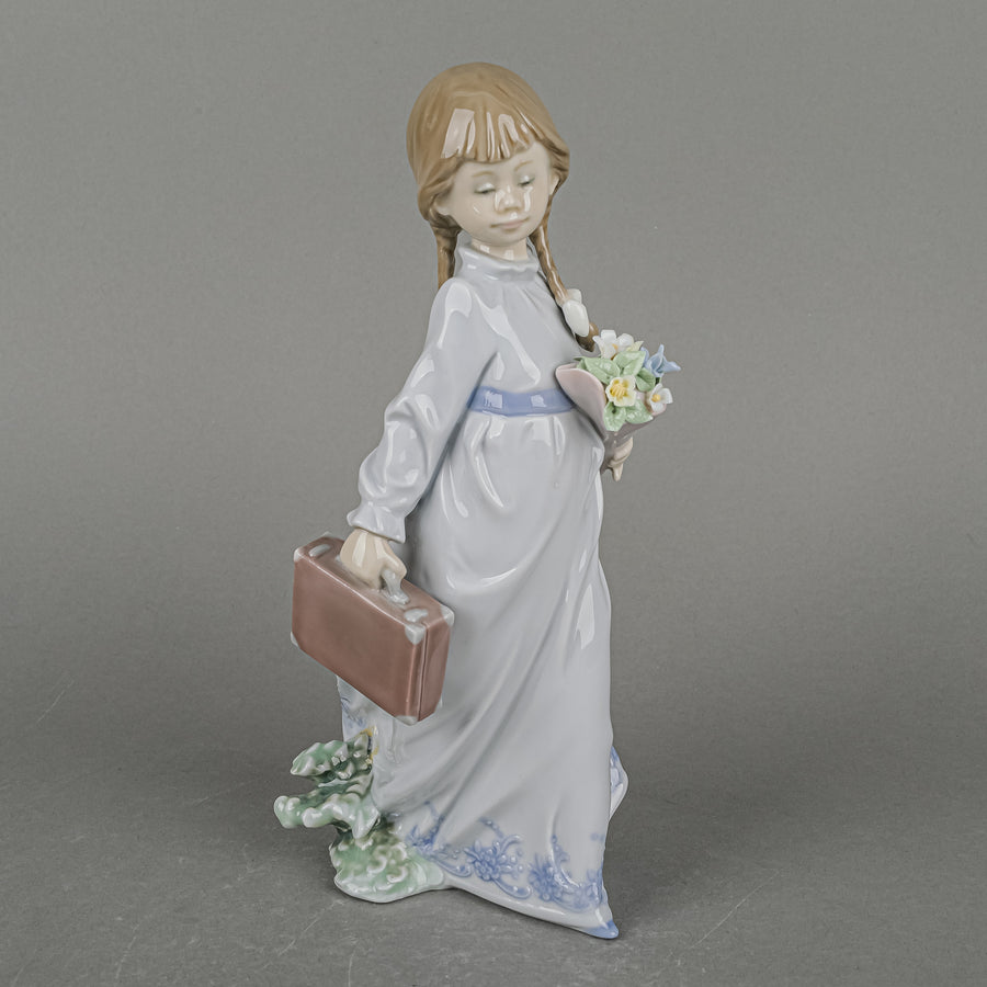LLADRO Figurine School Day 7604