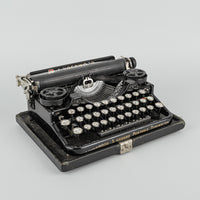 UNDERWOOD Portable 3-Bank Typewriter