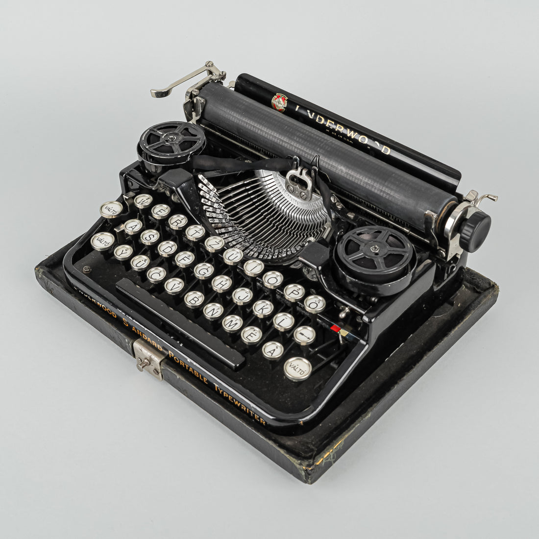 UNDERWOOD Portable 3-Bank Typewriter