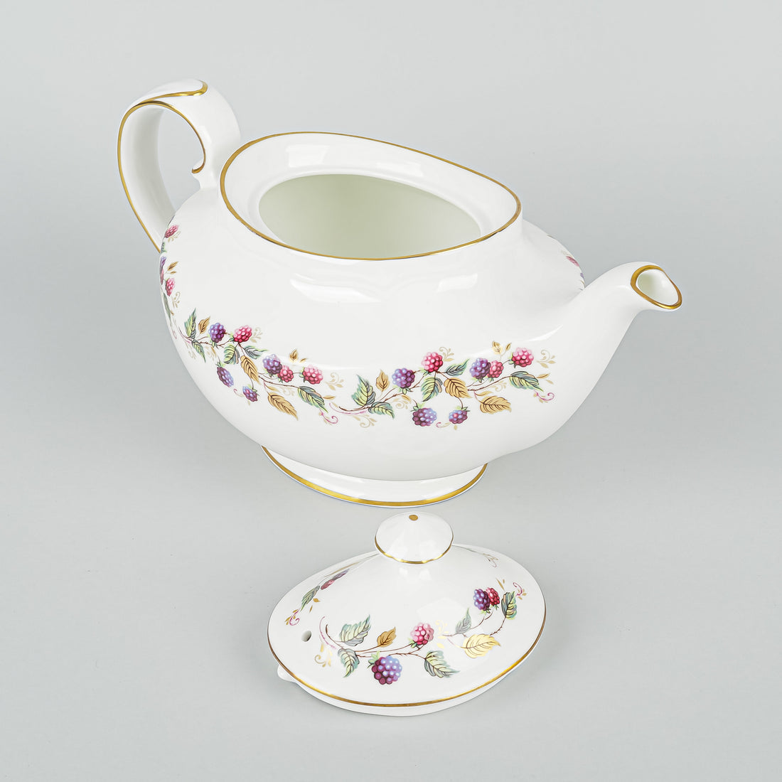 AYNSLEY Bramble Time Teapot w/Lid
