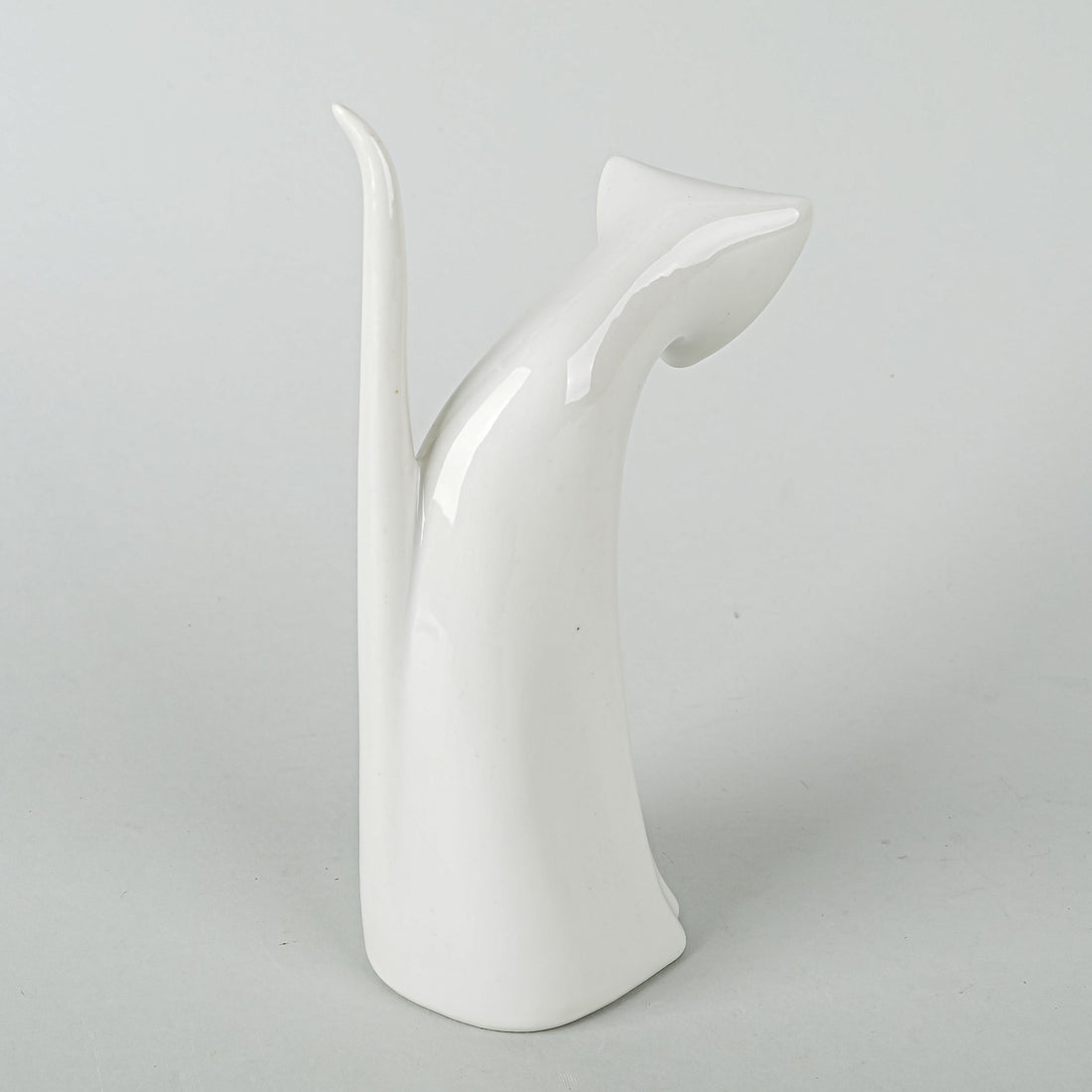ROYAL DUX Jaroslav Jezek Figurine White Cat 859